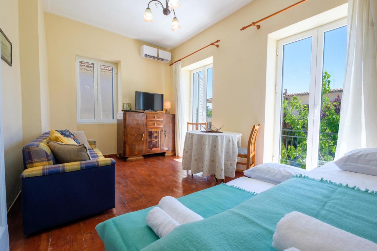 Annetas House Apartment Nea Koroni Bagian luar foto